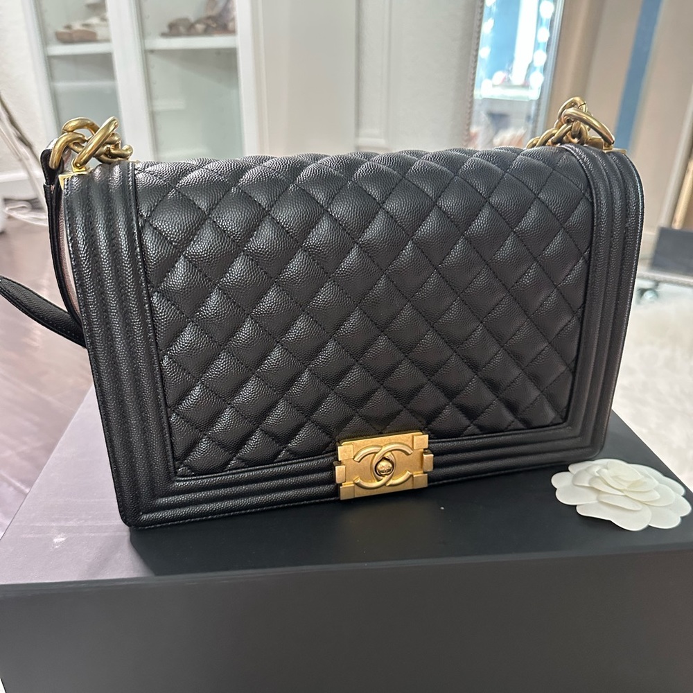 ❌SOLD❌ Chanel Boy New Medium Black Caviar & Aged Gold Hardware